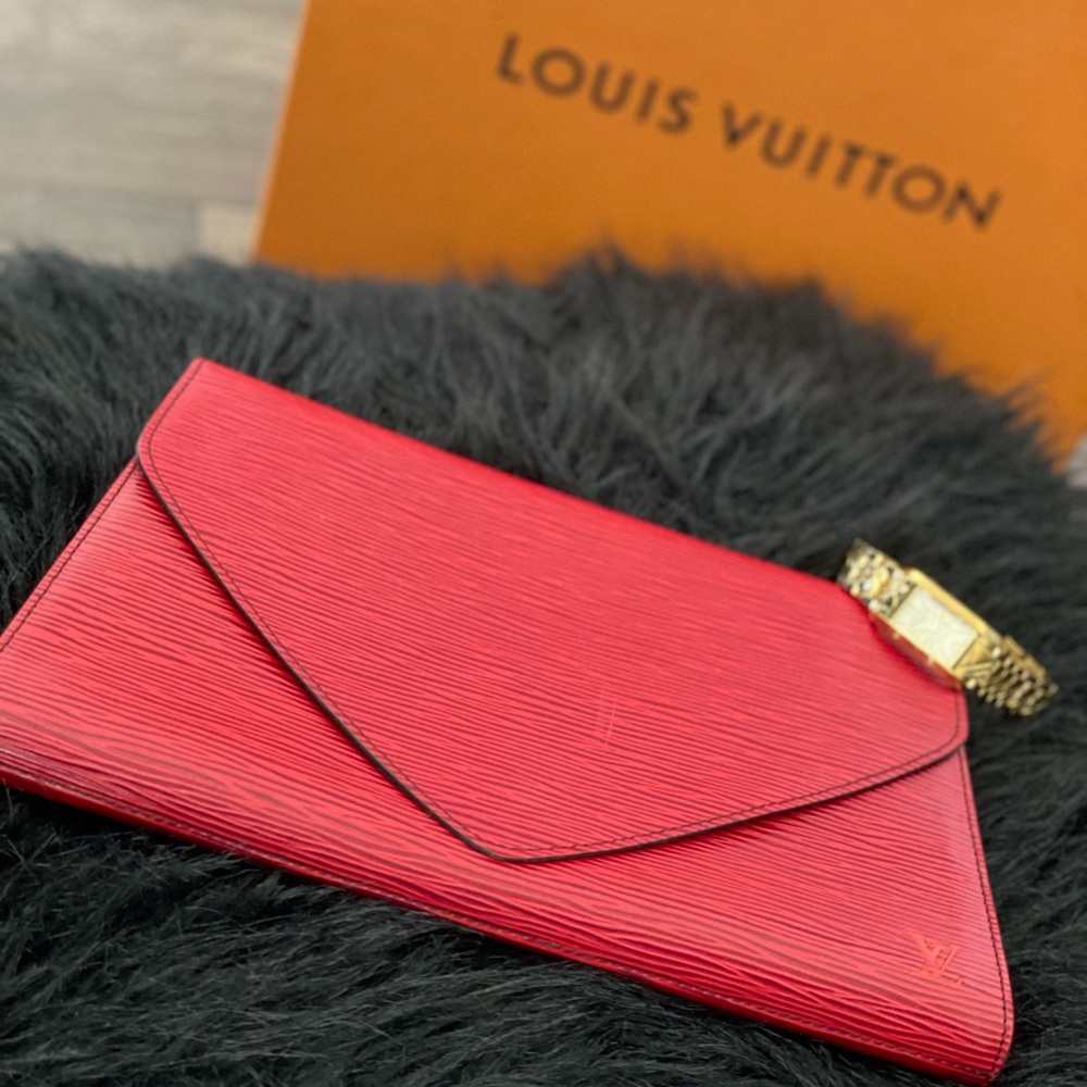 Louis Vuitton Art Deco clutch